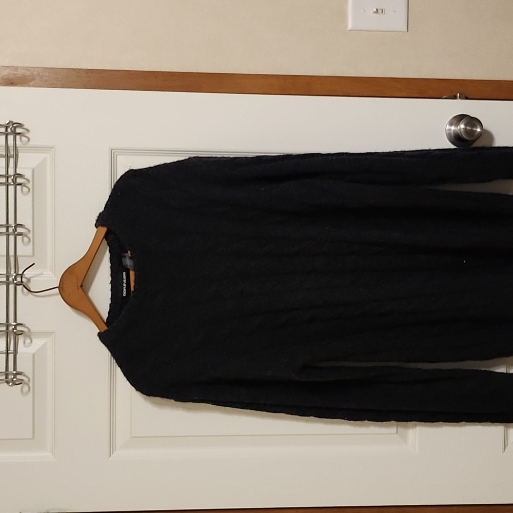 Men's DKNY crewneck pullover sweater .size xlarge.dark rey